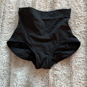 SPANX Black High-Waisted Bottom